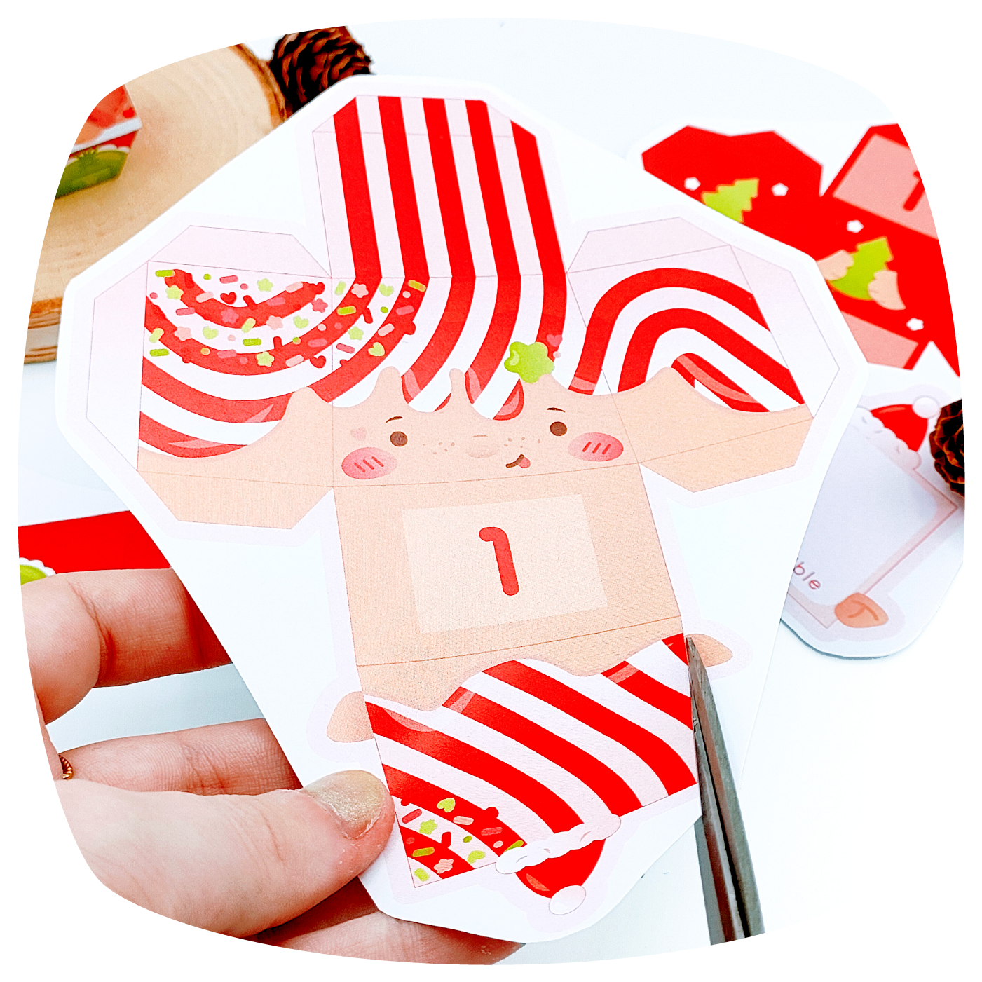 Aolmès Noël 2023 Elfe Ansel rouge 4